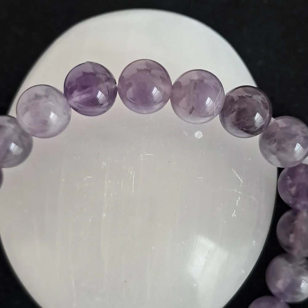 Amethyst Natural Crystal Stone Stretchy Bracelet. 8MM Bead Size.‎